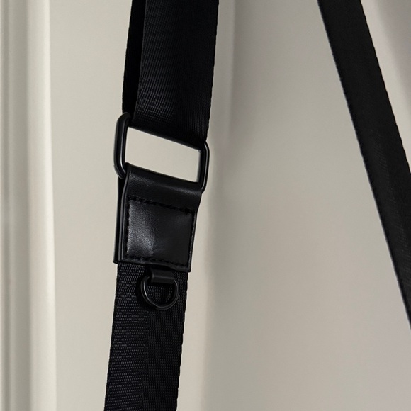 ๐ค ALDO Crossbody ๐ค - Picture 10 of 12